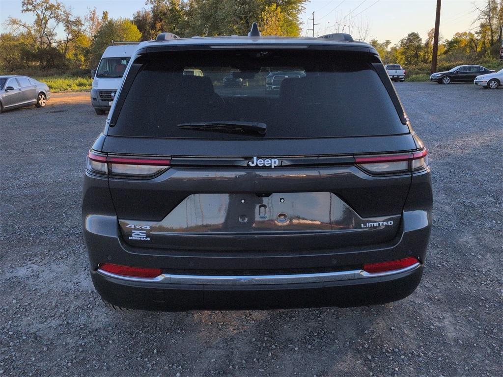 new 2025 Jeep Grand Cherokee car, priced at $51,680