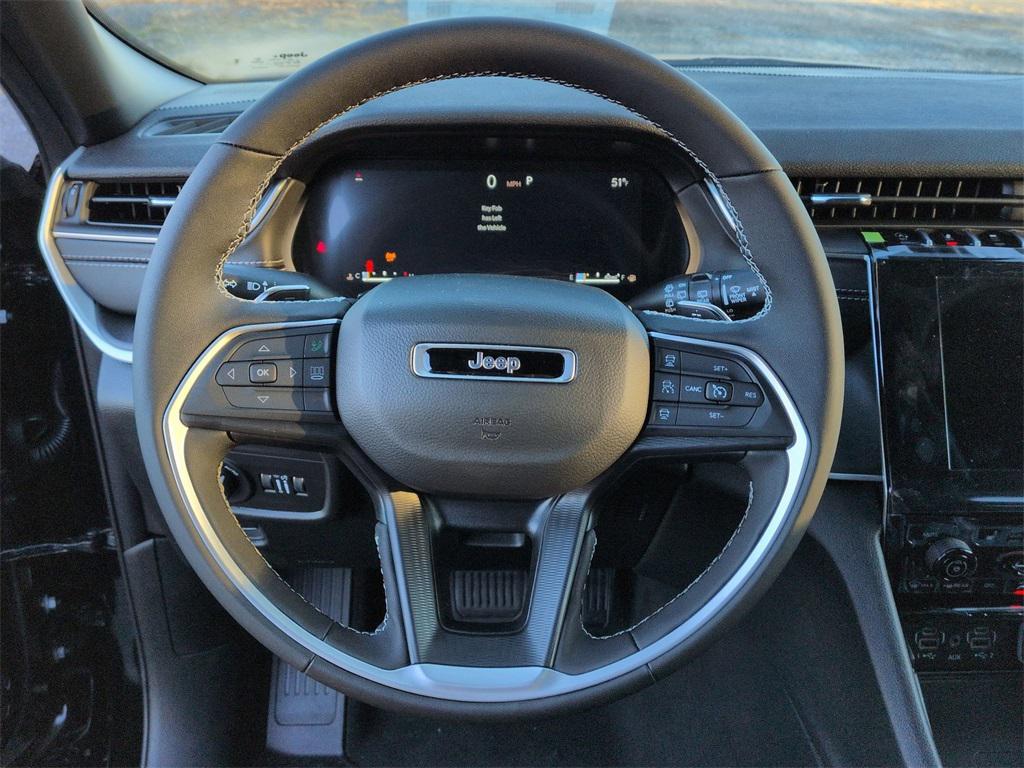 new 2025 Jeep Grand Cherokee car, priced at $44,905