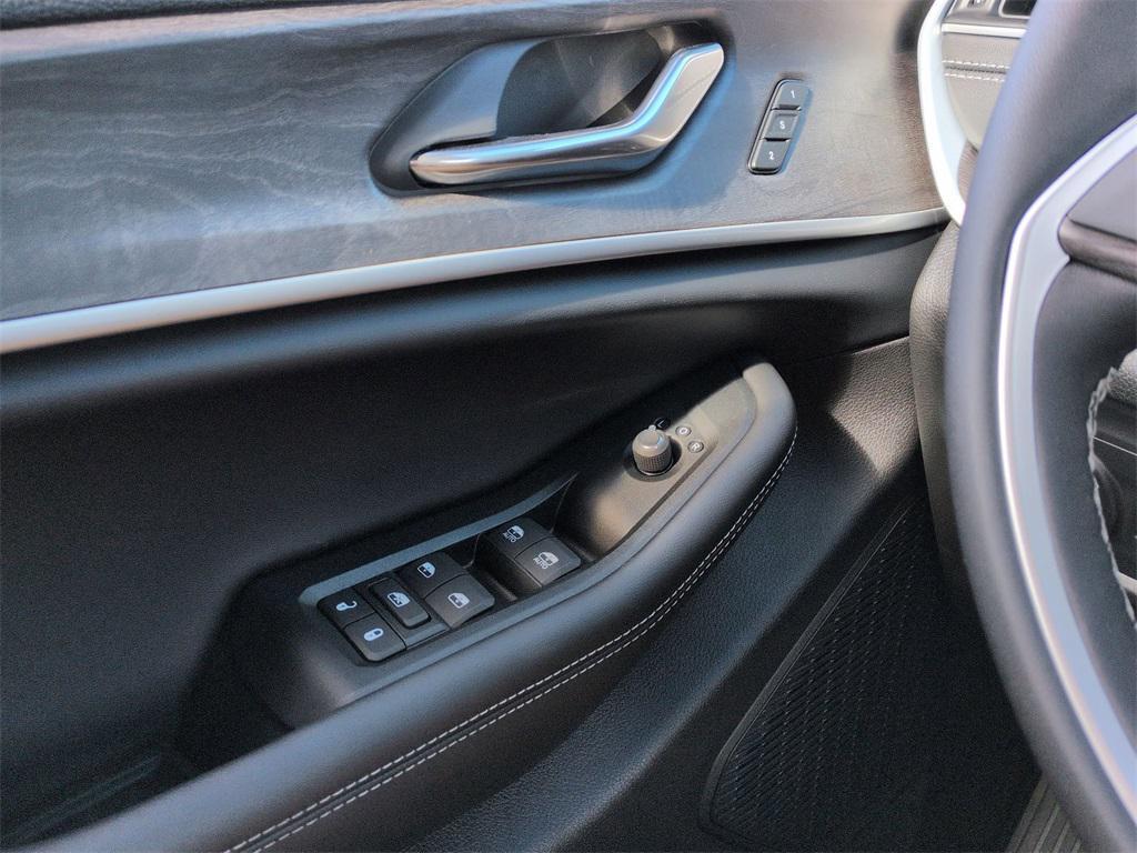 new 2025 Jeep Grand Cherokee car, priced at $48,185