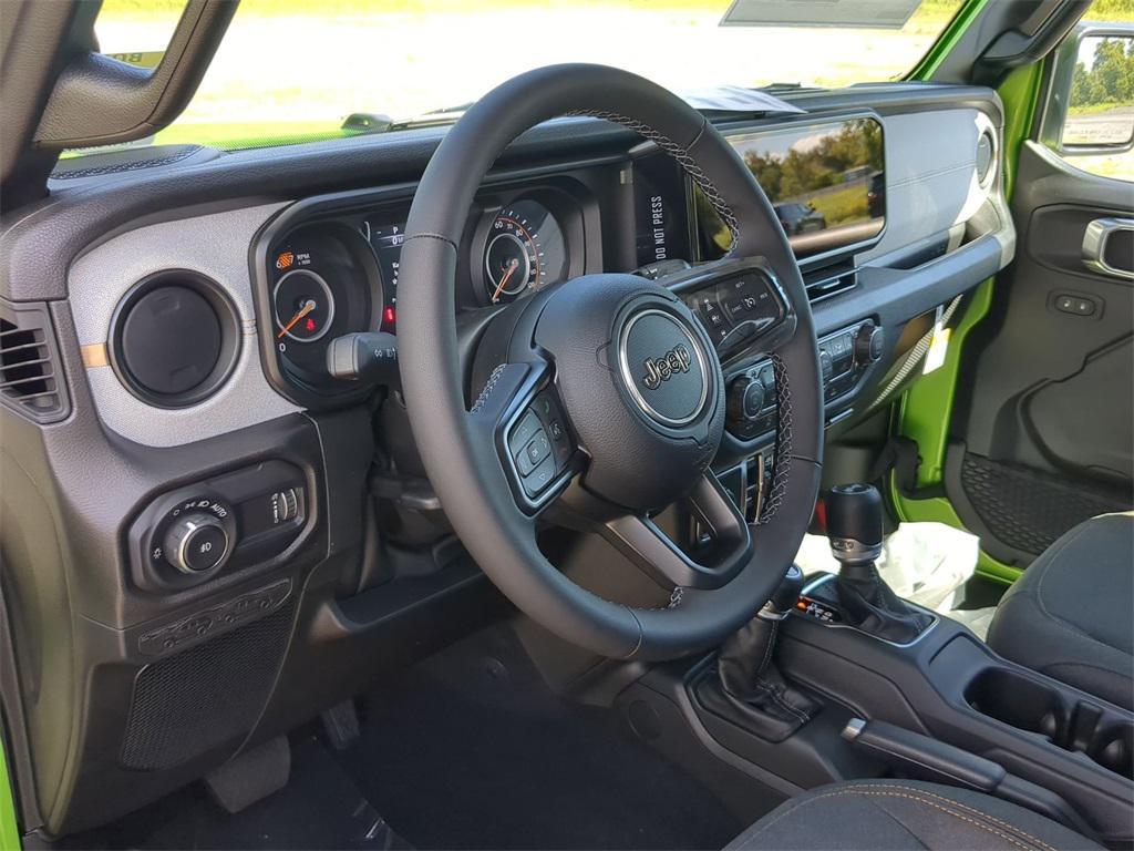 new 2025 Jeep Wrangler car, priced at $46,070