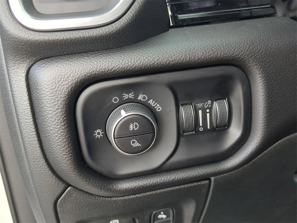 new 2025 Ram 1500 car, priced at $77,025