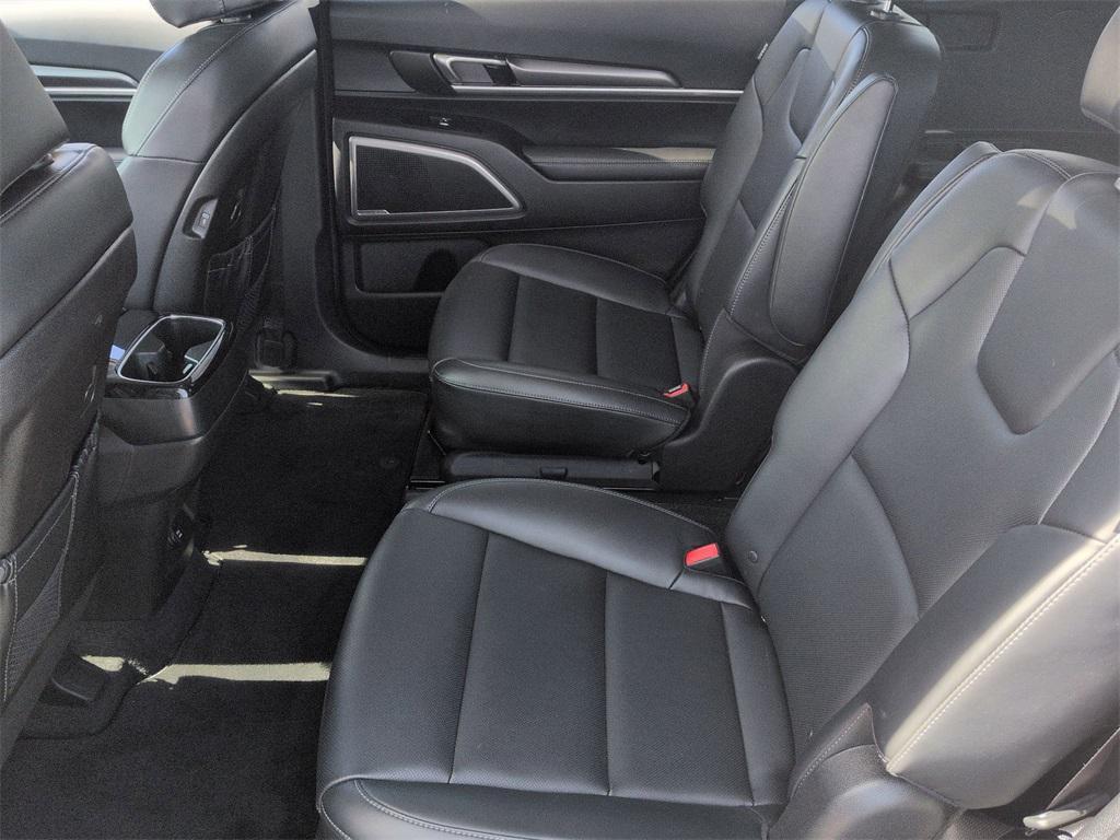 used 2024 Kia Telluride car, priced at $36,900