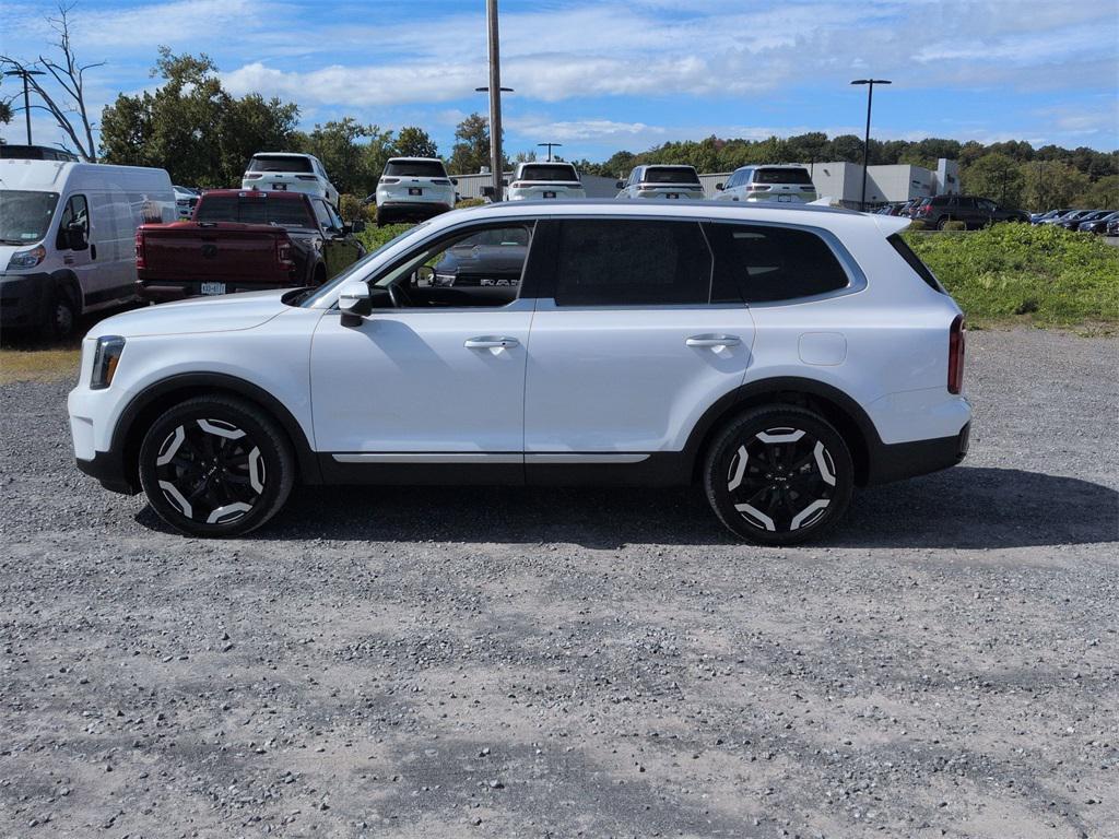 used 2024 Kia Telluride car, priced at $36,900