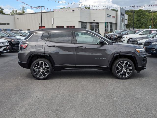 new 2024 Jeep Compass car, priced at $39,885