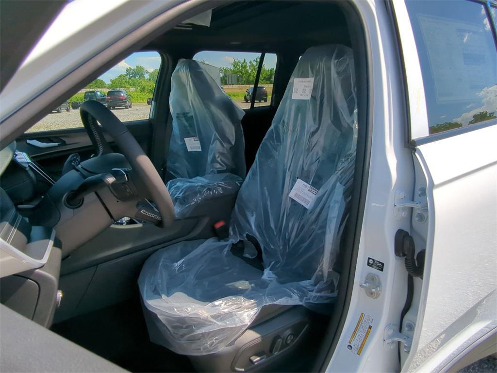 new 2025 Jeep Grand Cherokee car, priced at $42,115