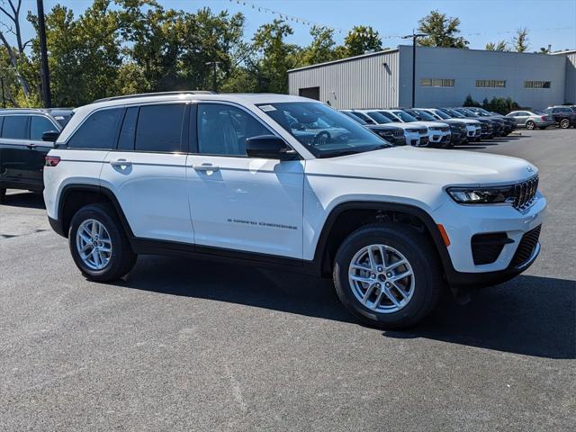 new 2024 Jeep Grand Cherokee car, priced at $40,330