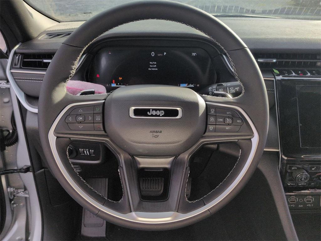 new 2025 Jeep Grand Cherokee car, priced at $44,405