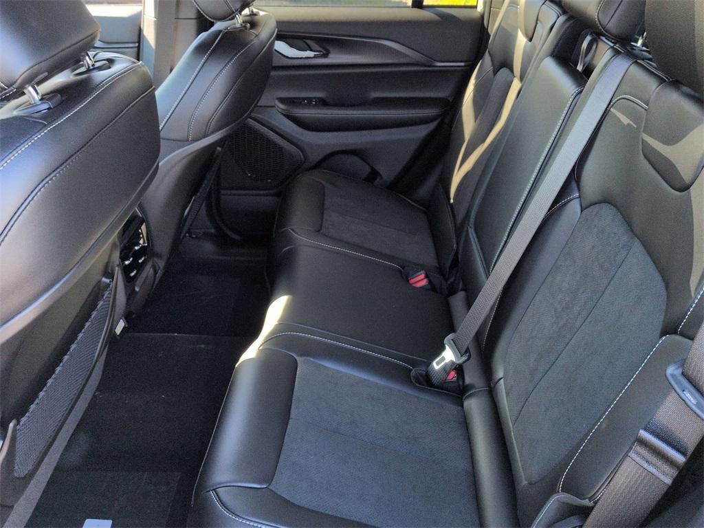 new 2025 Jeep Grand Cherokee car, priced at $42,905