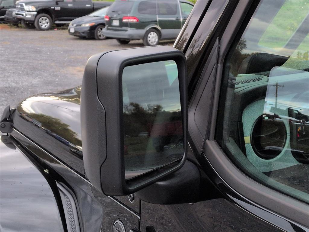 new 2025 Jeep Gladiator car, priced at $46,150