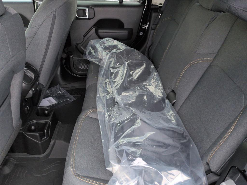 new 2025 Jeep Gladiator car, priced at $46,150