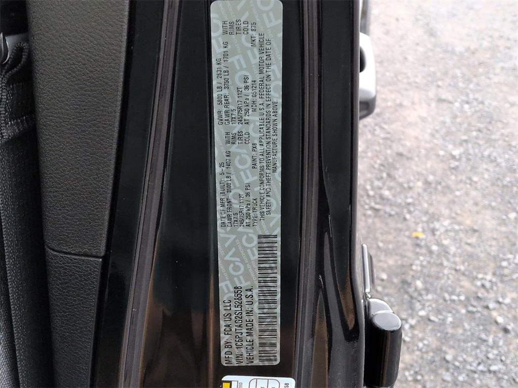 new 2025 Jeep Gladiator car, priced at $46,150