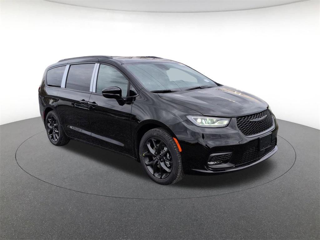 new 2026 Chrysler Pacifica car, priced at $44,610