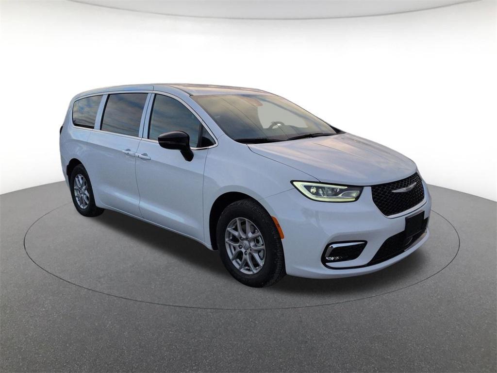 new 2026 Chrysler Pacifica car, priced at $42,365
