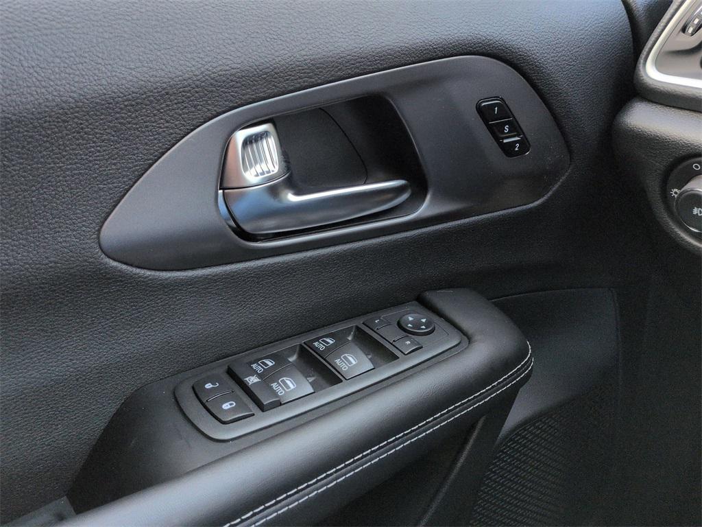 new 2026 Chrysler Pacifica car, priced at $42,365