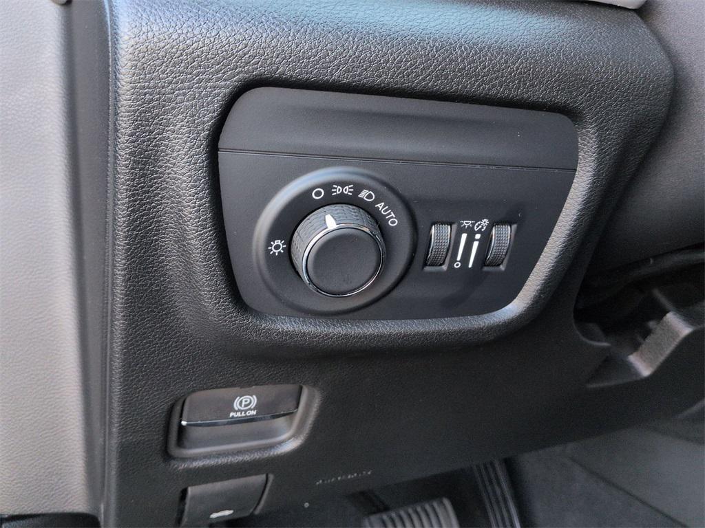 new 2025 Jeep Grand Cherokee car, priced at $44,905