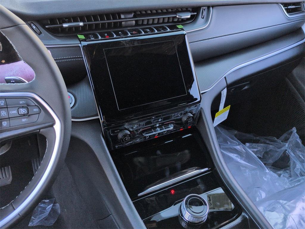 new 2025 Jeep Grand Cherokee car, priced at $44,905