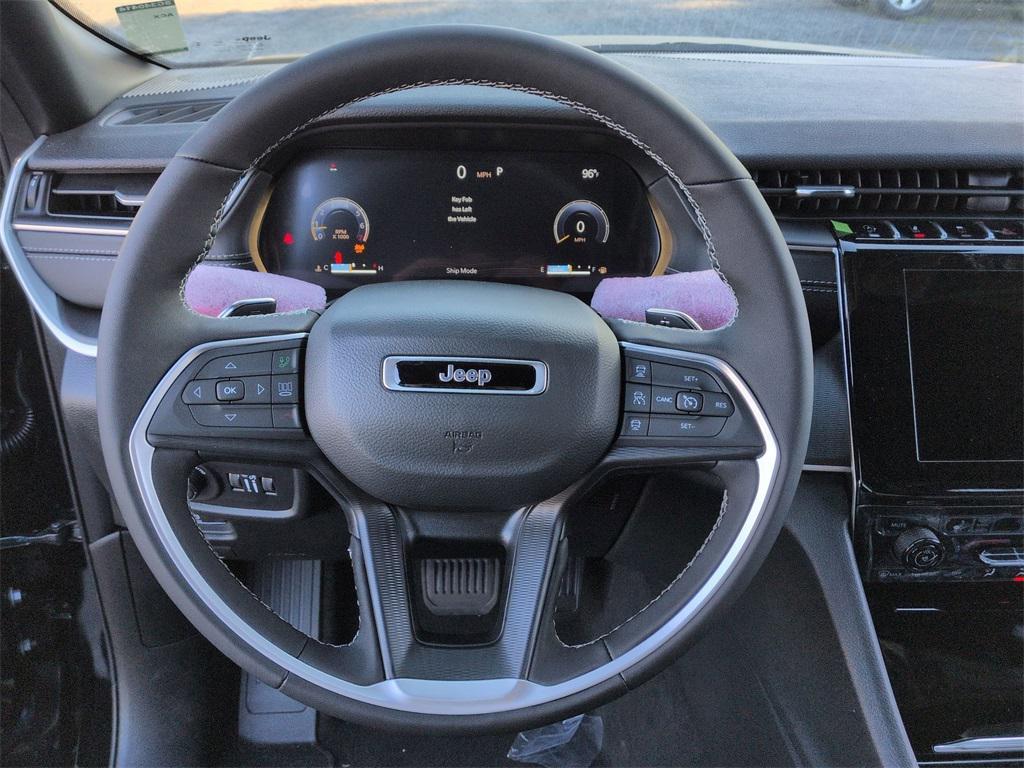 new 2025 Jeep Grand Cherokee car, priced at $44,905