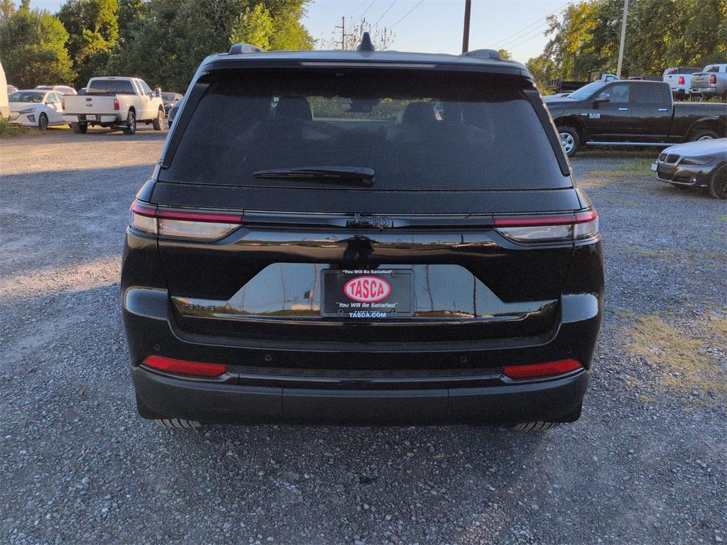 new 2025 Jeep Grand Cherokee car, priced at $44,905