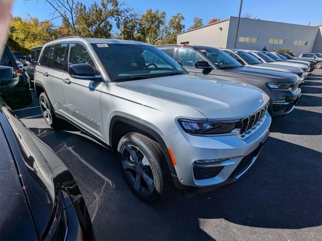 new 2025 Jeep Grand Cherokee car, priced at $56,355