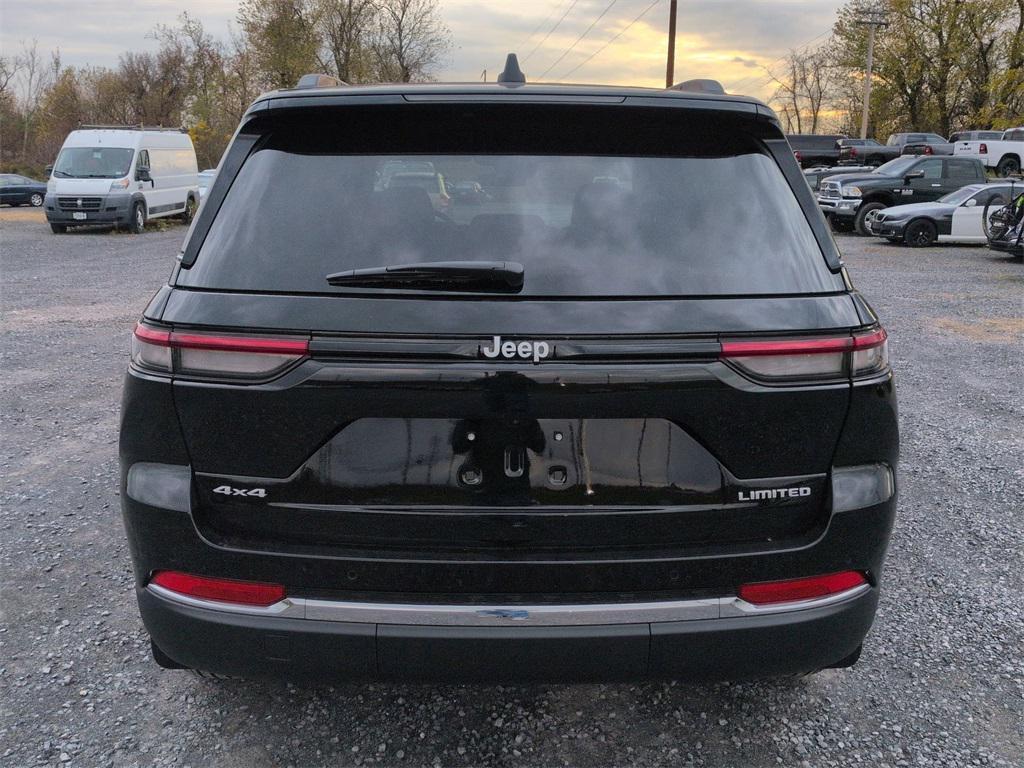new 2025 Jeep Grand Cherokee car, priced at $48,185
