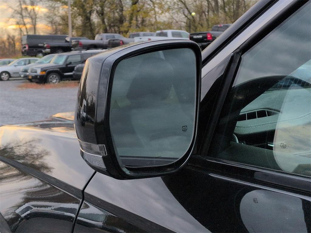 new 2025 Jeep Grand Cherokee car, priced at $48,185