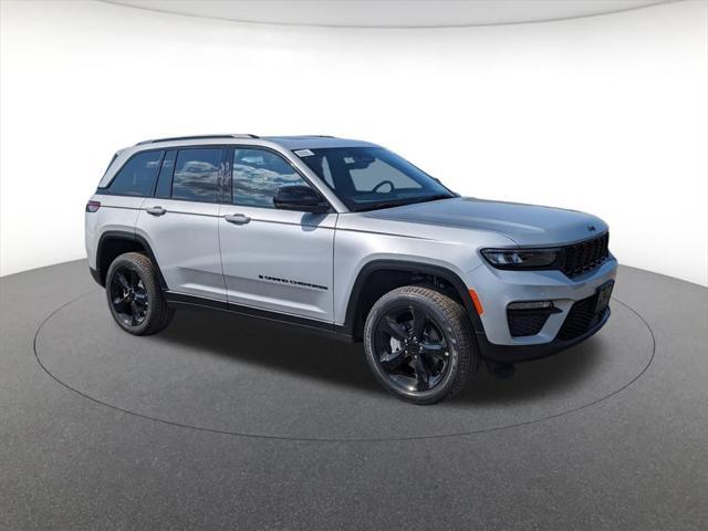 new 2025 Jeep Grand Cherokee car, priced at $50,035