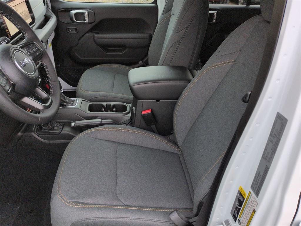 new 2026 Jeep Wrangler car, priced at $51,035