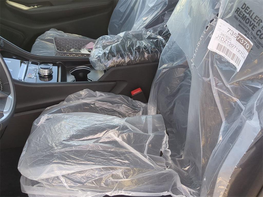 new 2025 Jeep Grand Cherokee car, priced at $42,905