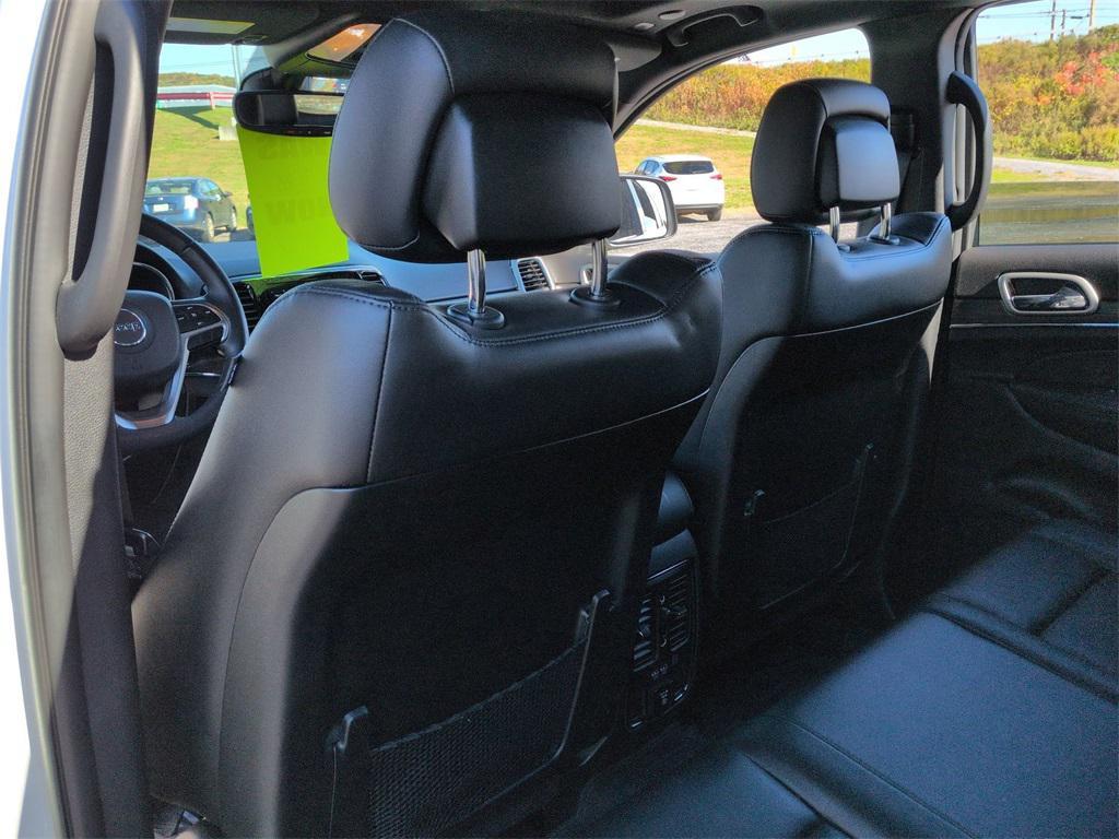 used 2022 Jeep Grand Cherokee car, priced at $28,900