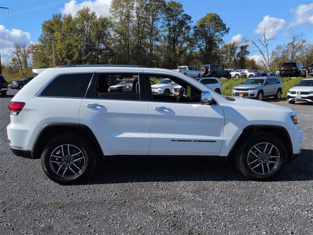 used 2022 Jeep Grand Cherokee car, priced at $28,900