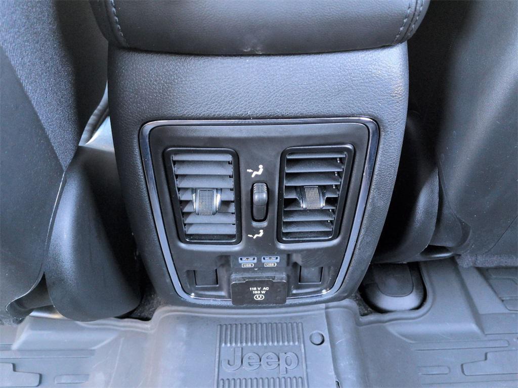 used 2022 Jeep Grand Cherokee car, priced at $28,900