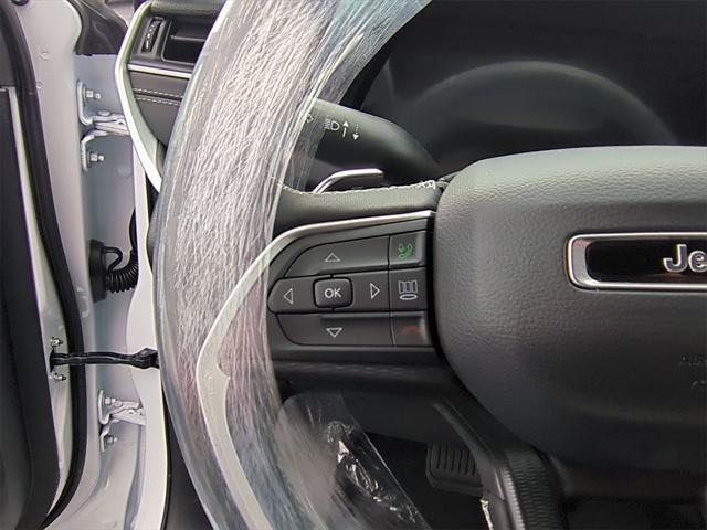 new 2025 Jeep Grand Cherokee car, priced at $42,115