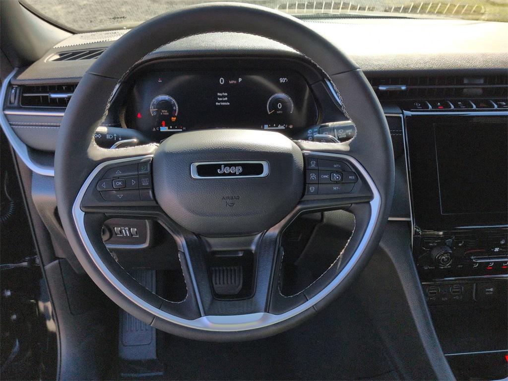 new 2025 Jeep Grand Cherokee car, priced at $42,905