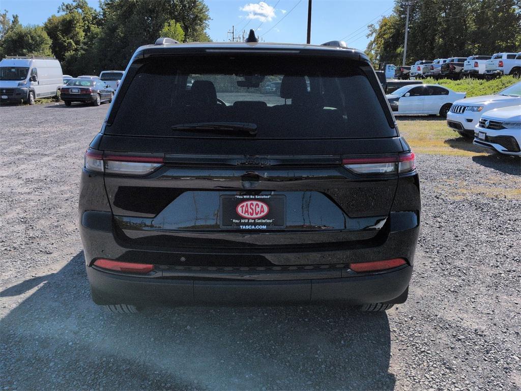 new 2025 Jeep Grand Cherokee car, priced at $42,905