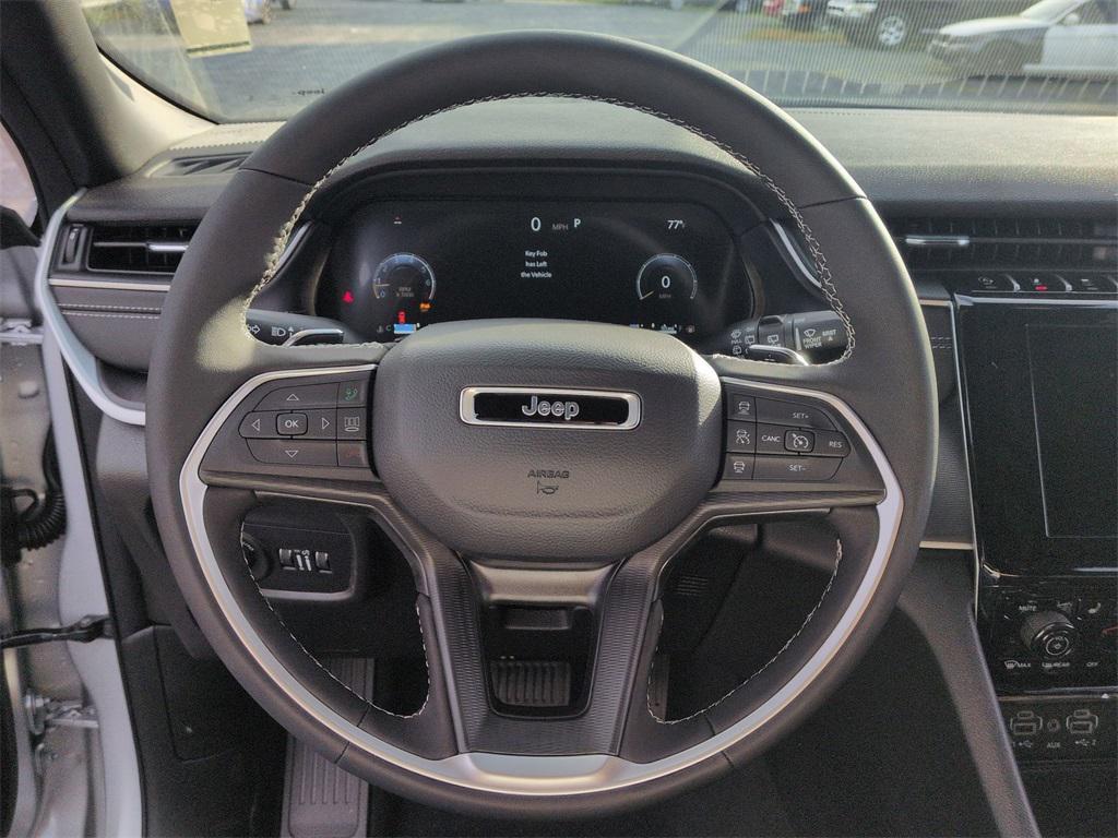 new 2025 Jeep Grand Cherokee car, priced at $44,405