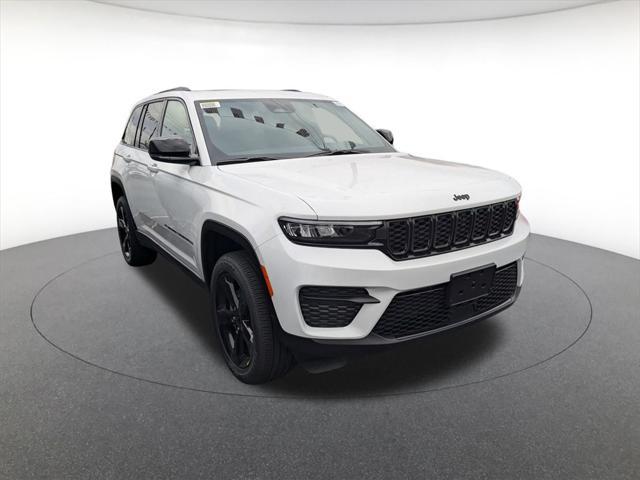 new 2025 Jeep Grand Cherokee car, priced at $45,080