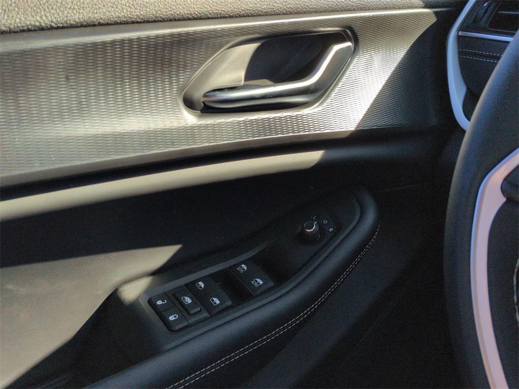 new 2025 Jeep Grand Cherokee car, priced at $44,905