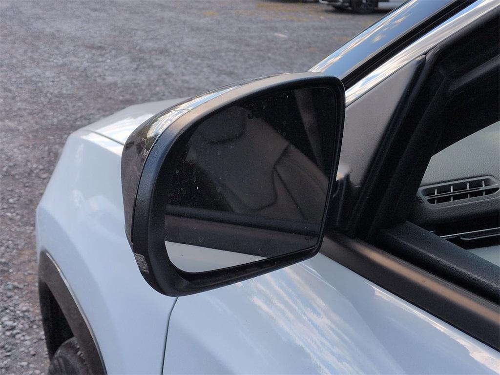 new 2025 Jeep Compass car, priced at $34,415