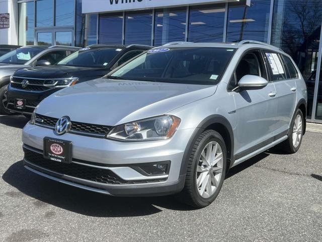 used 2017 Volkswagen Golf Alltrack car, priced at $14,800