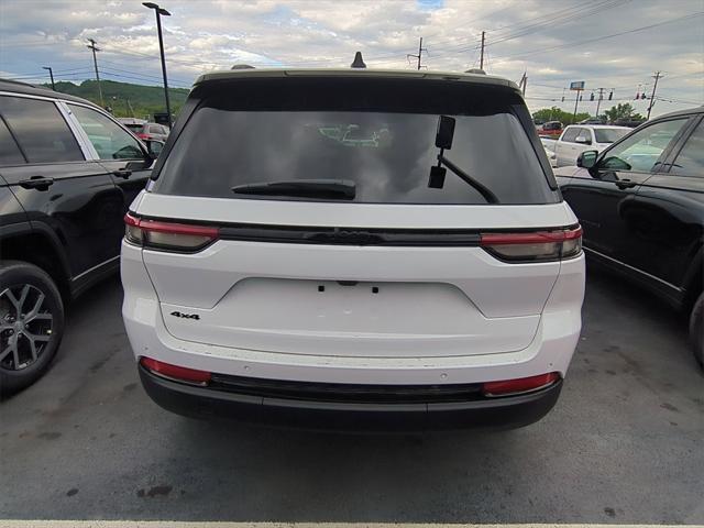 new 2025 Jeep Grand Cherokee car, priced at $42,115