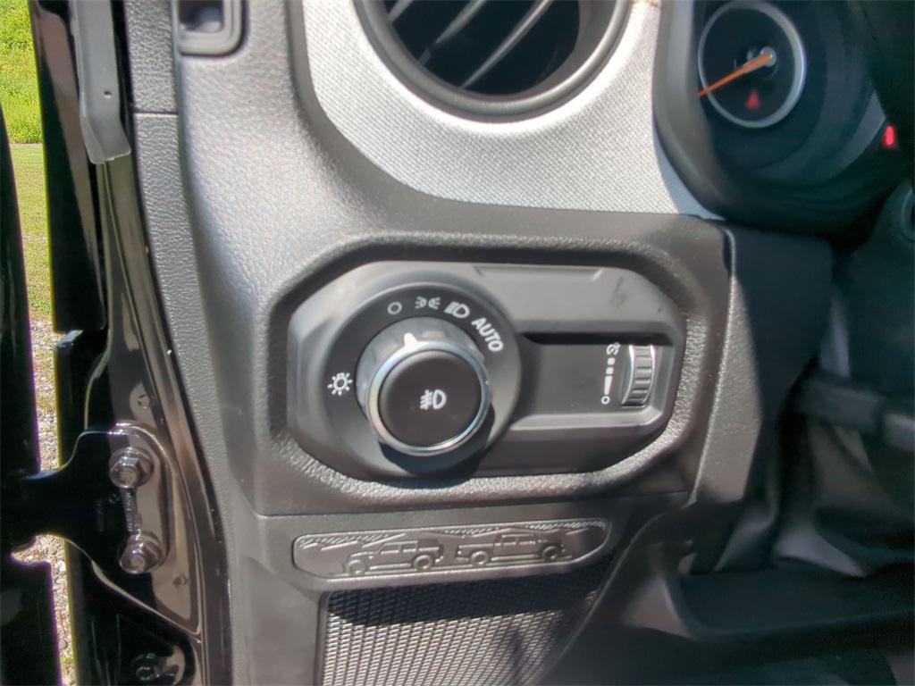 new 2025 Jeep Wrangler car, priced at $41,845