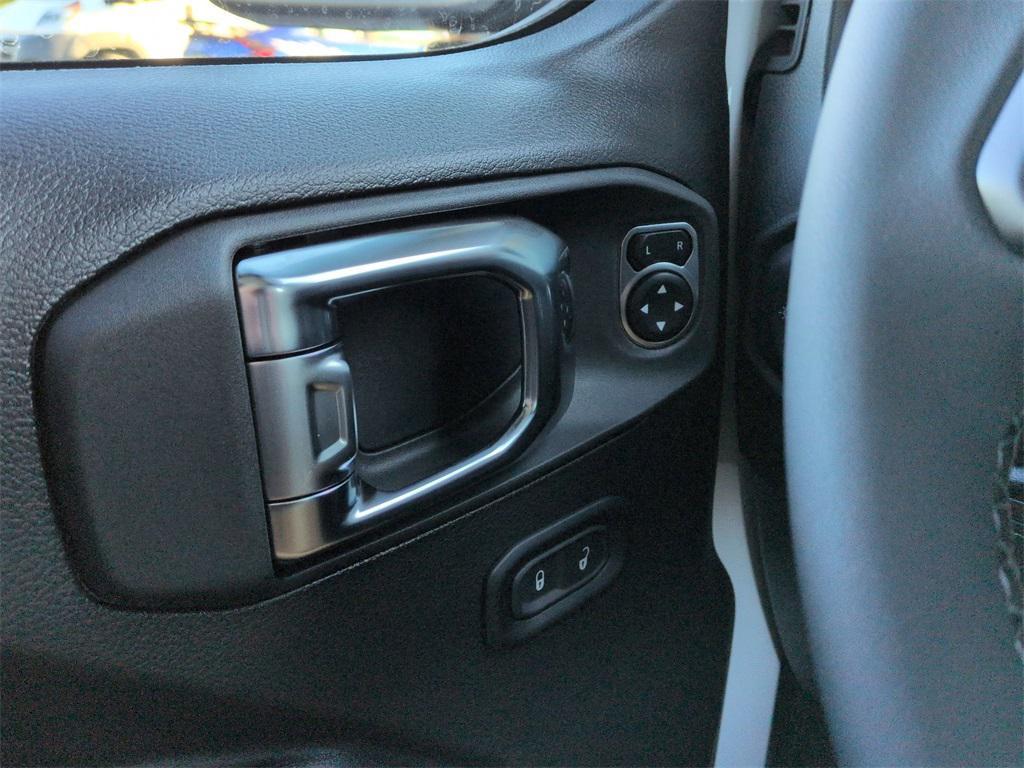 new 2026 Jeep Wrangler car, priced at $46,510