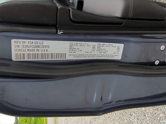used 2021 Jeep Grand Cherokee car, priced at $25,350