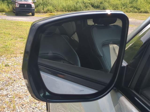 used 2022 Jeep Grand Cherokee car, priced at $31,400