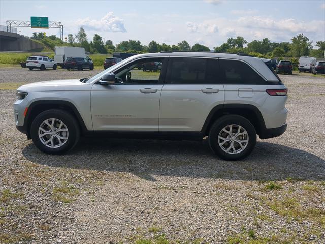 used 2022 Jeep Grand Cherokee car, priced at $31,400