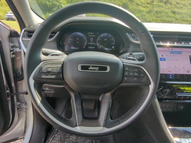 used 2022 Jeep Grand Cherokee car, priced at $31,400