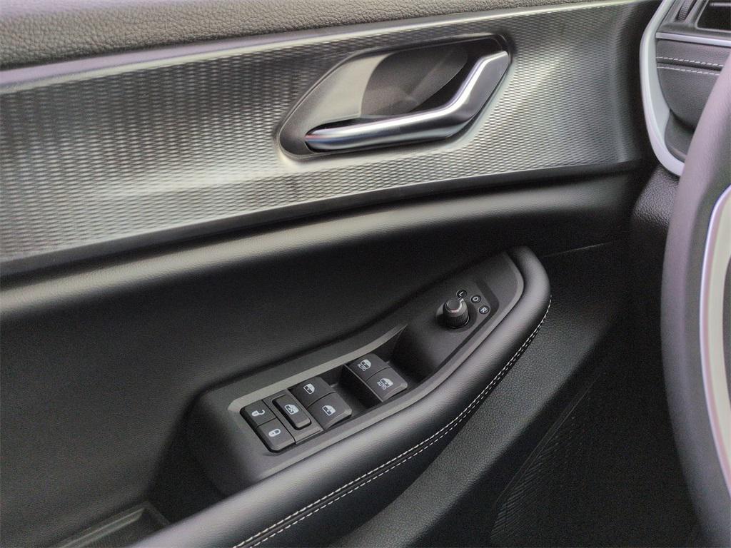 new 2025 Jeep Grand Cherokee car, priced at $42,905