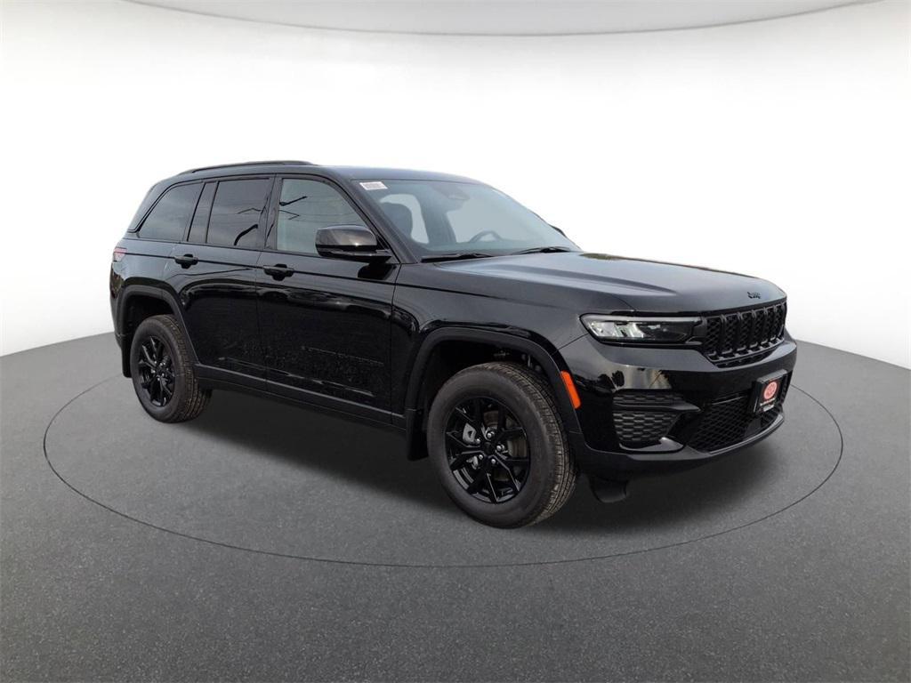 new 2025 Jeep Grand Cherokee car, priced at $42,905