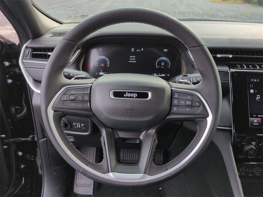 new 2025 Jeep Grand Cherokee car, priced at $42,905