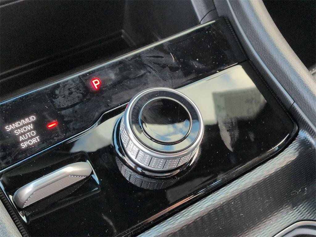 new 2025 Jeep Grand Cherokee car, priced at $47,590